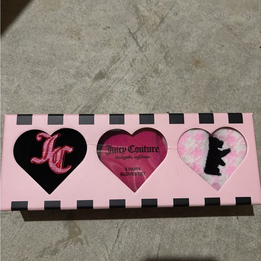 Juicy couture glove bundle set